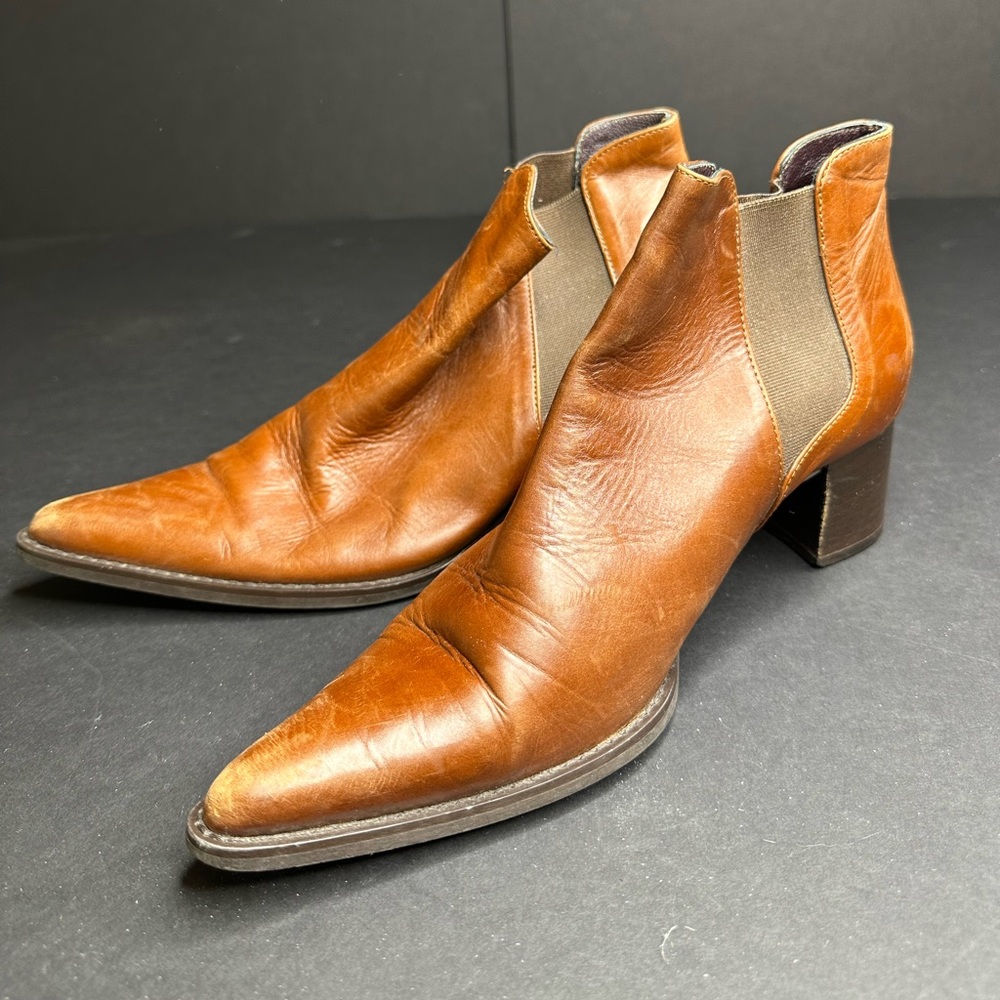 Fabulous Italian leather, size 7.5 (European 38)